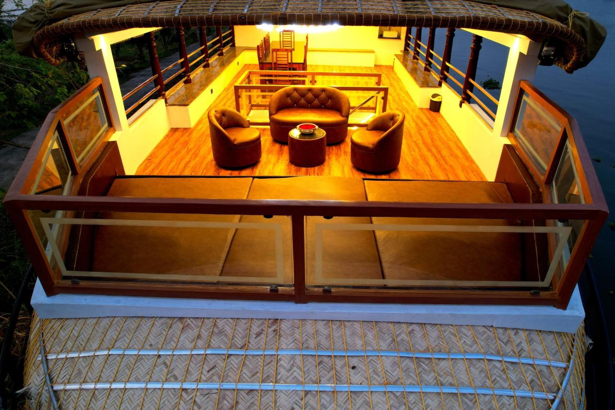 Indraprasthamlakecruise Alappuzha Exterior photo